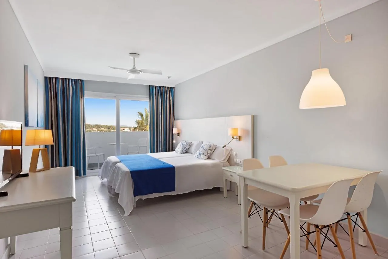 Flipflop Cala Mandia Hotel Cala Mandia