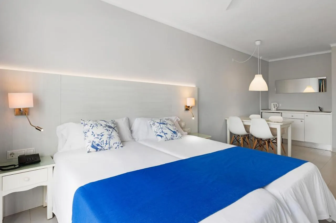 Flipflop Cala Mandia Hotel Cala Mandia  Spain