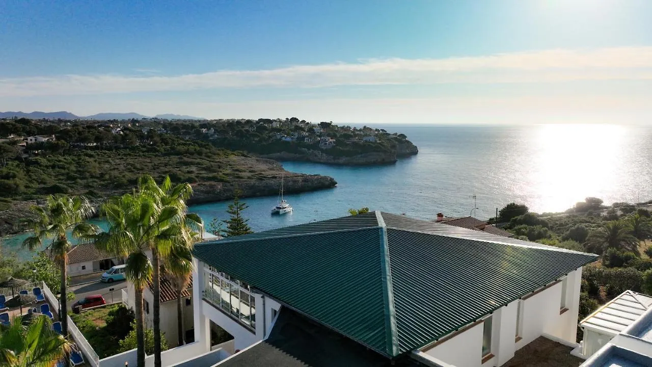 Flipflop Cala Mandia Hotel Cala Mandia