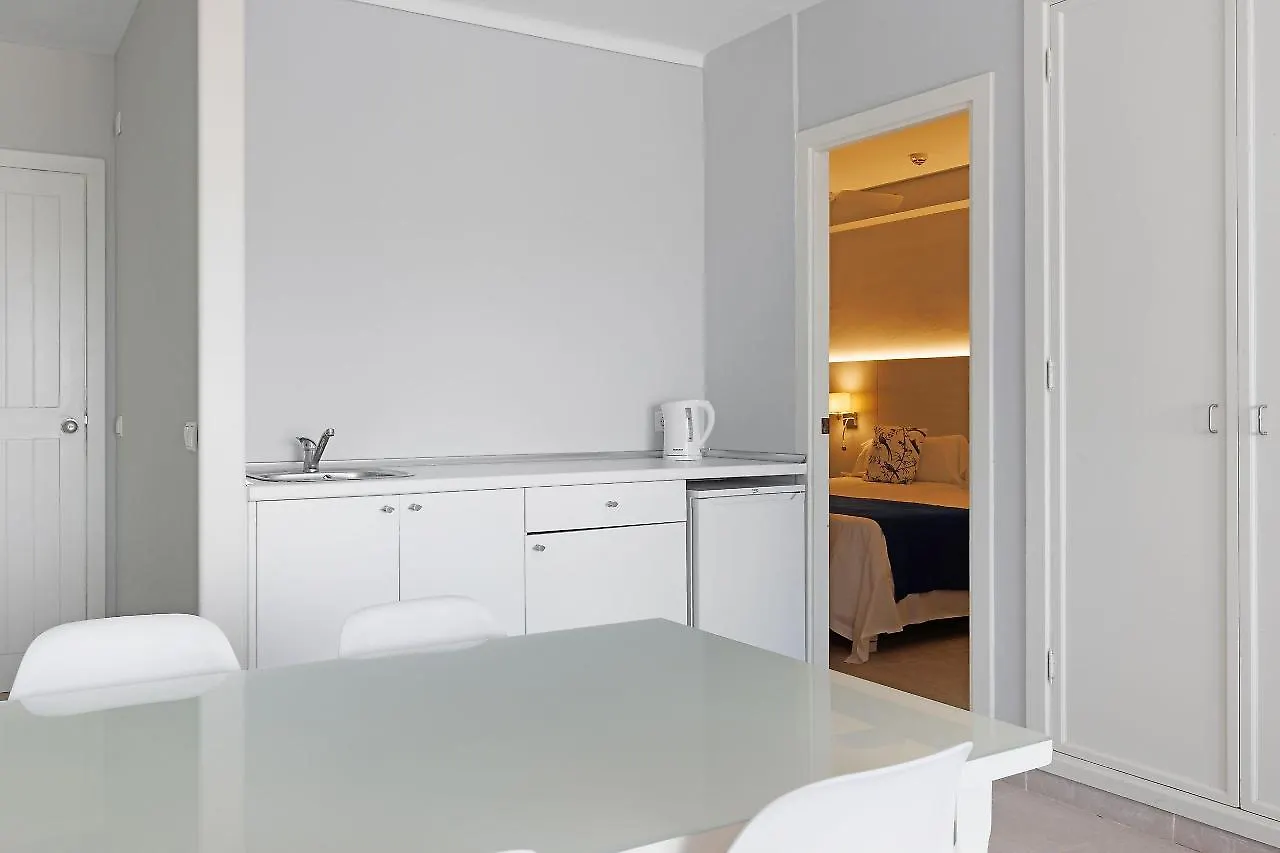 ***  Hotel Flipflop Cala Mandia Cala Mandia  Hiszpania